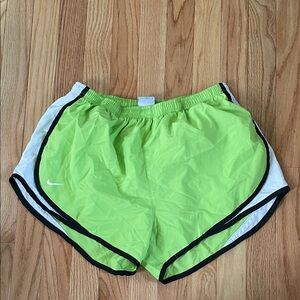 Nike Shorts Womens Large Green White Tempo Running Athletic Outdoors